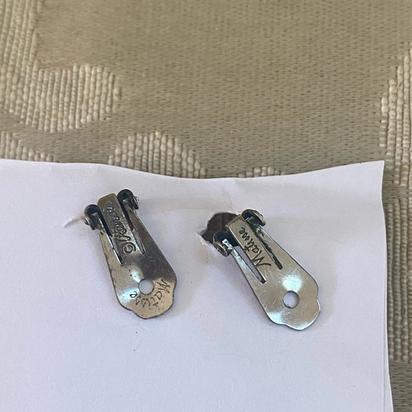 Renoir Matisse clip on Earrings - Picture 7 of 7